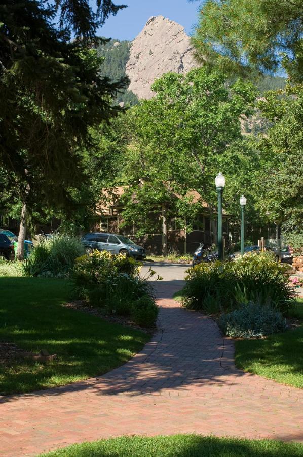 Colorado Chautauqua Cottages Боулдър Екстериор снимка